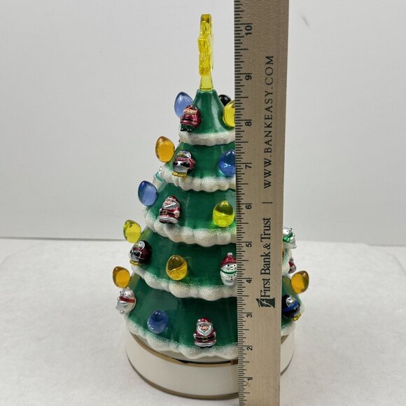 Hallmark Keepsake 2018 Porcelain Tabletop Christmas Tree 10" Light Magic Timer - Picture 12 of 16